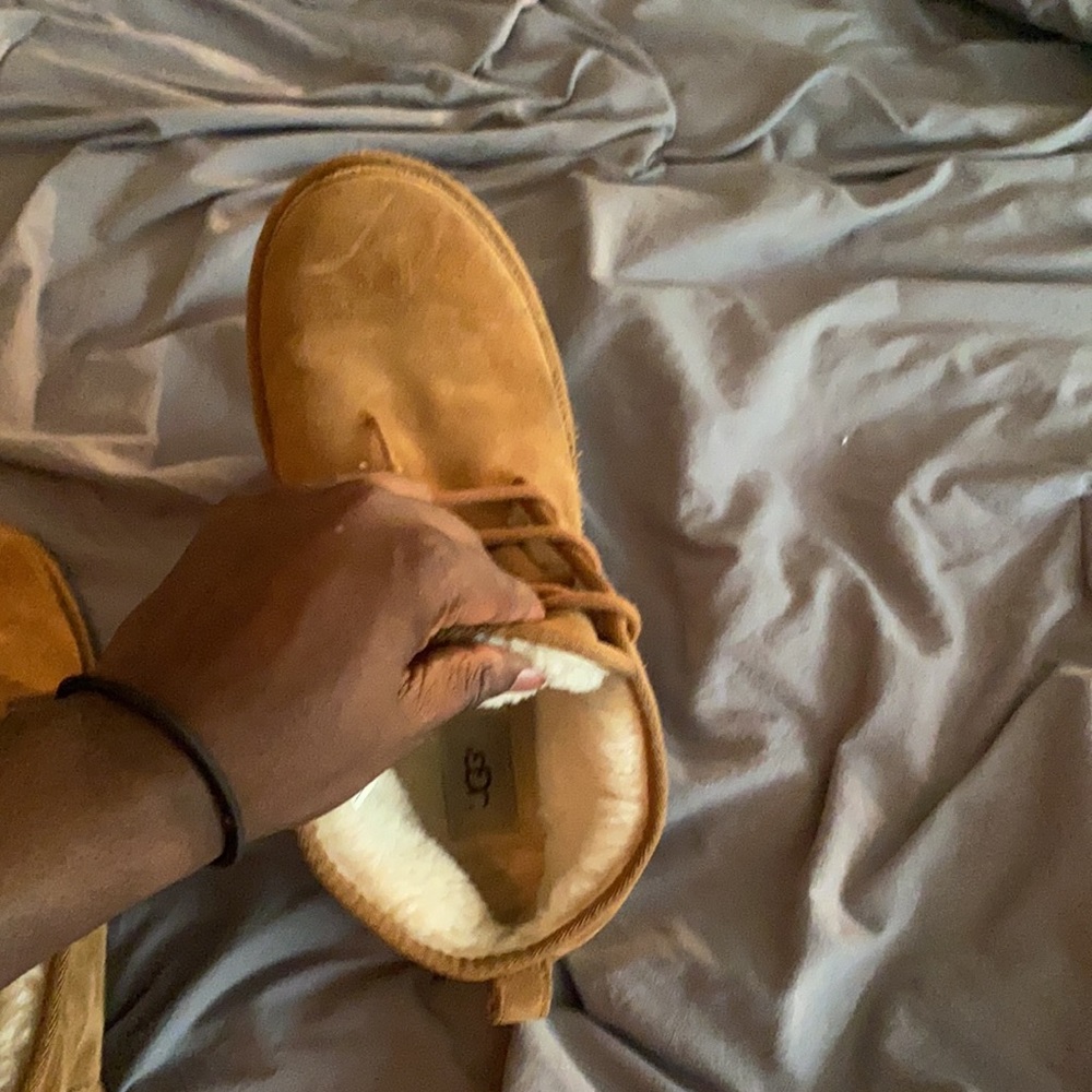 Men uggs - Picture 6 of 7
